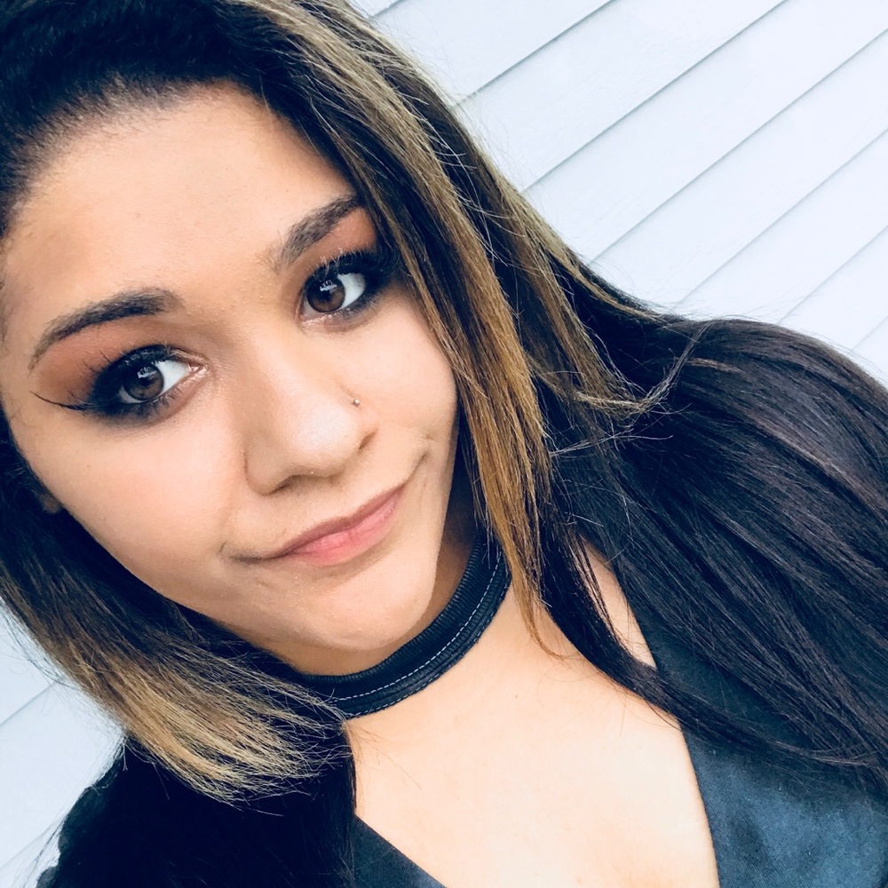 Meet your Posher, Samantha